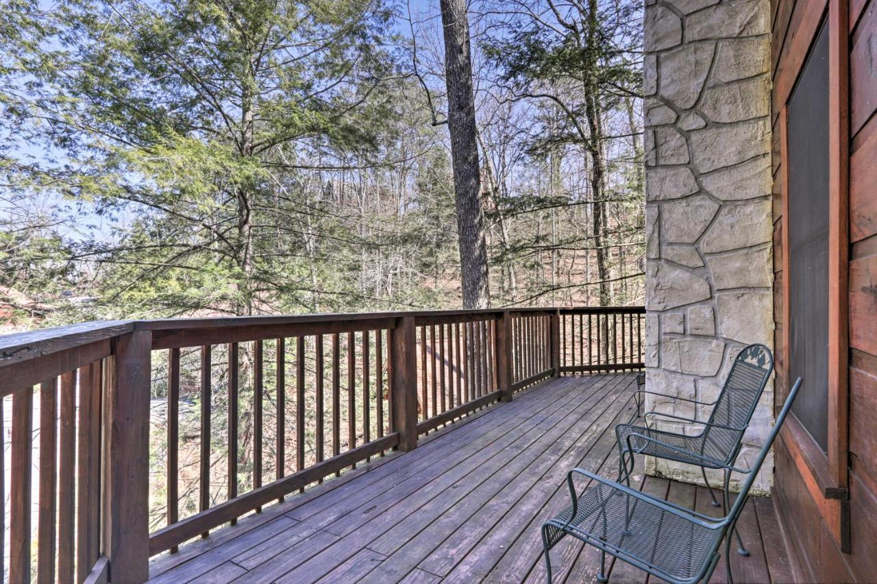 Cozy Cabin With Hot Tub In The Heart Of Pigeon Forge Villa Buitenkant foto